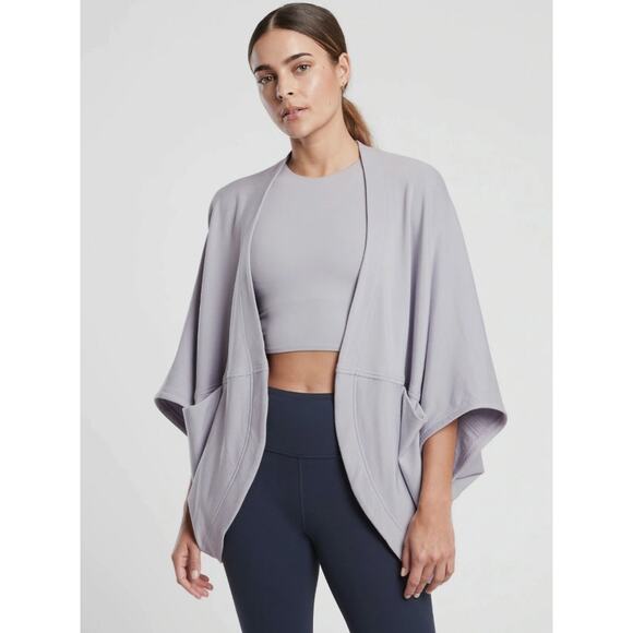 Athleta Cocoon Wrap Muted Lilac Slouchy Short Sleeve Small - Picture 1 of 9